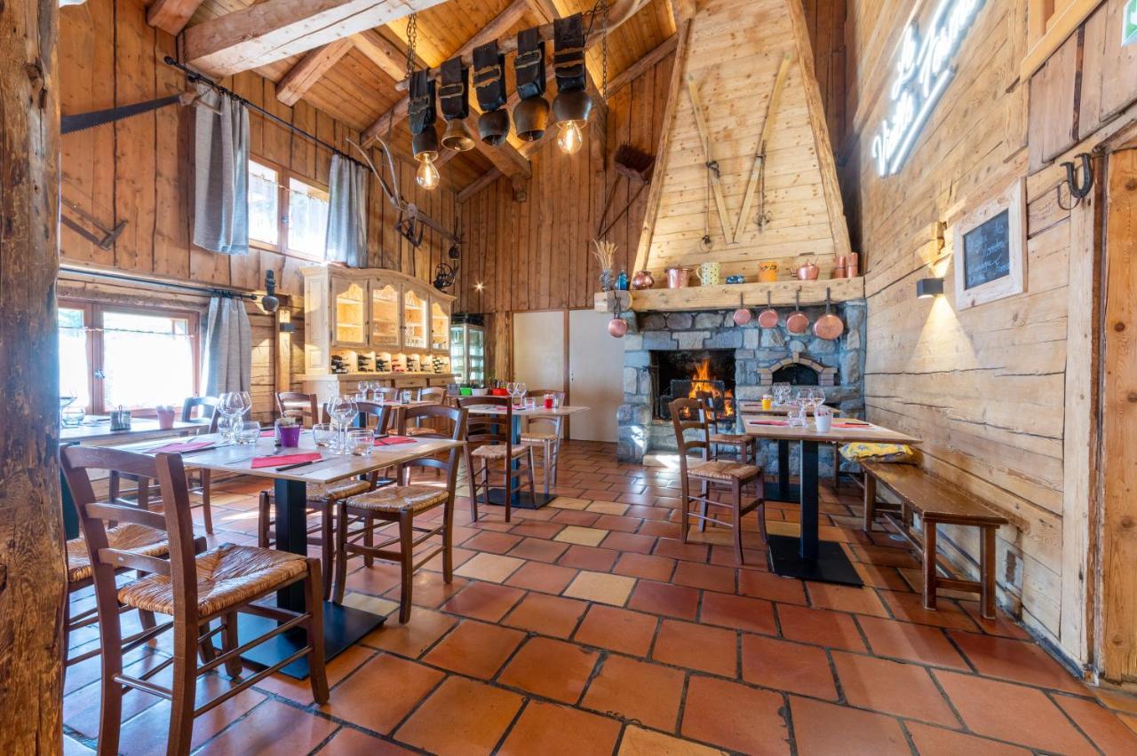 Hotel La Vieille Ferme Manigod Esterno foto