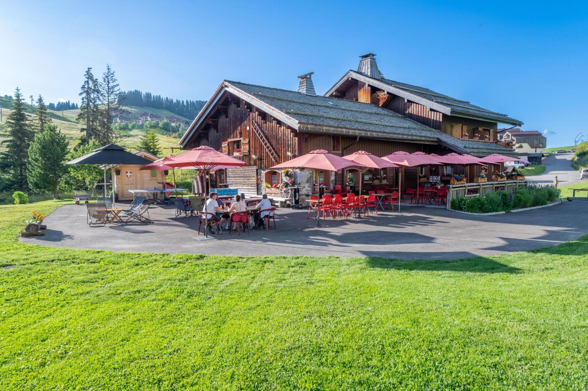 Hotel La Vieille Ferme Manigod Esterno foto